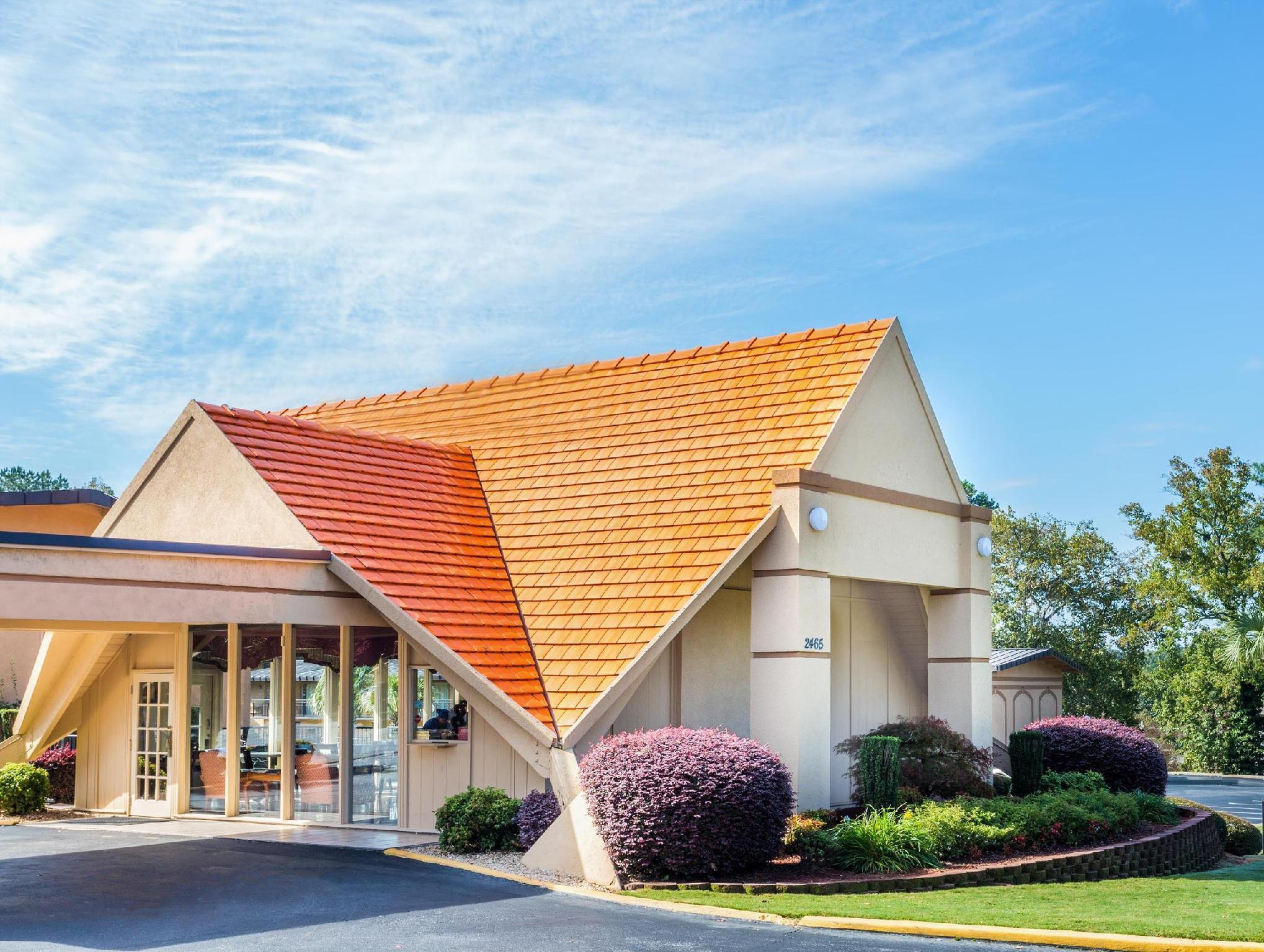 Howard Johnson By Wyndham Athens Exterior foto